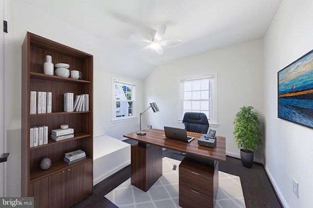 $940,000 | 2822 Lorcom Lane, Arlington, VA 22201