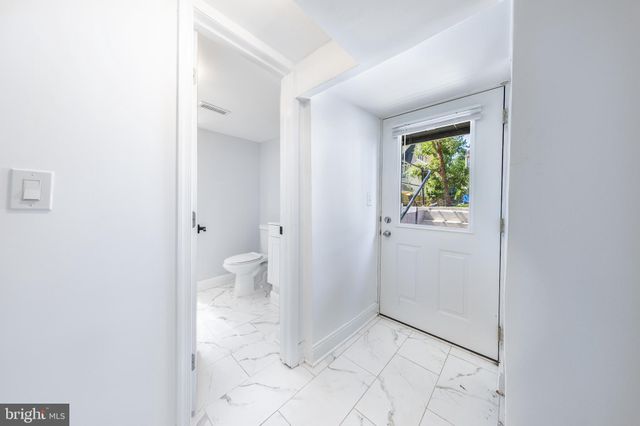 $940,000 | 2822 Lorcom Lane, Arlington, VA 22201