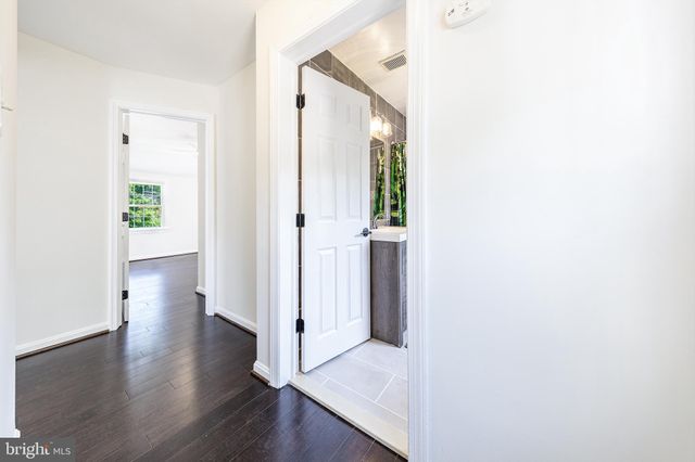 $940,000 | 2822 Lorcom Lane, Arlington, VA 22201