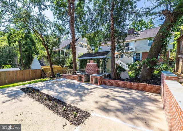 $940,000 | 2822 Lorcom Lane, Arlington, VA 22201