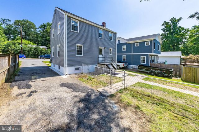 $940,000 | 2822 Lorcom Lane, Arlington, VA 22201