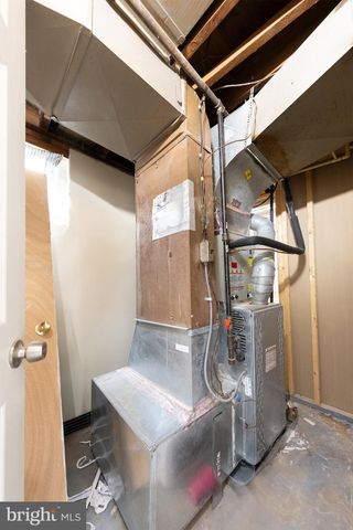 $940,000 | 2822 Lorcom Lane, Arlington, VA 22201