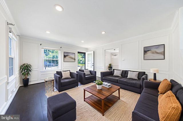 $940,000 | 2822 Lorcom Lane, Arlington, VA 22201