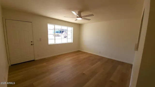 $1,895 | 1128 East Orchid Lane, Phoenix, AZ 85020