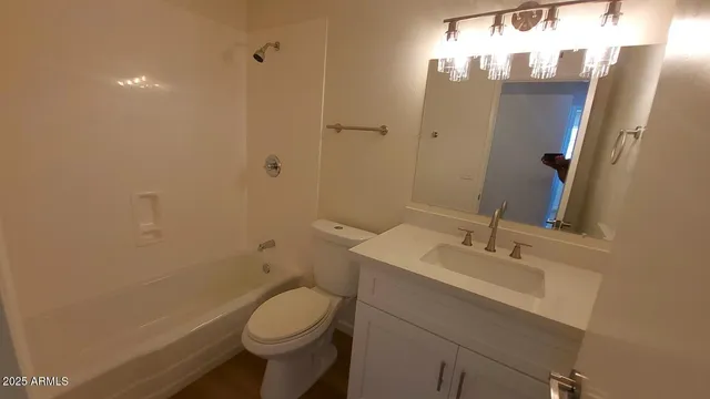 $1,895 | 1128 East Orchid Lane, Phoenix, AZ 85020