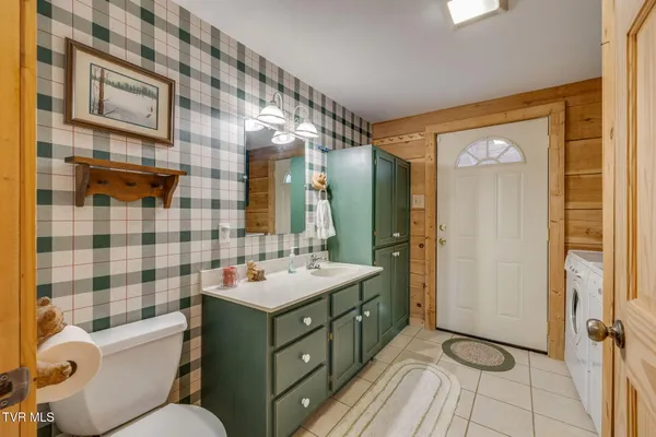 $699,900 | 107 Deer Run Drive, Flag Pond, TN 37657