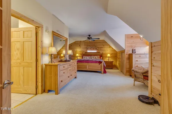 $699,900 | 107 Deer Run Drive, Flag Pond, TN 37657