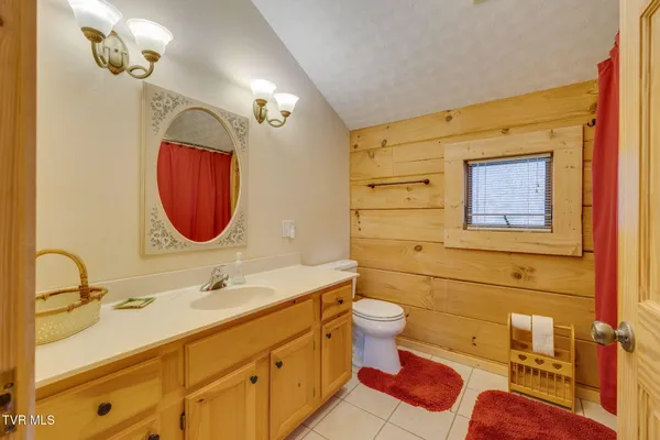 $699,900 | 107 Deer Run Drive, Flag Pond, TN 37657