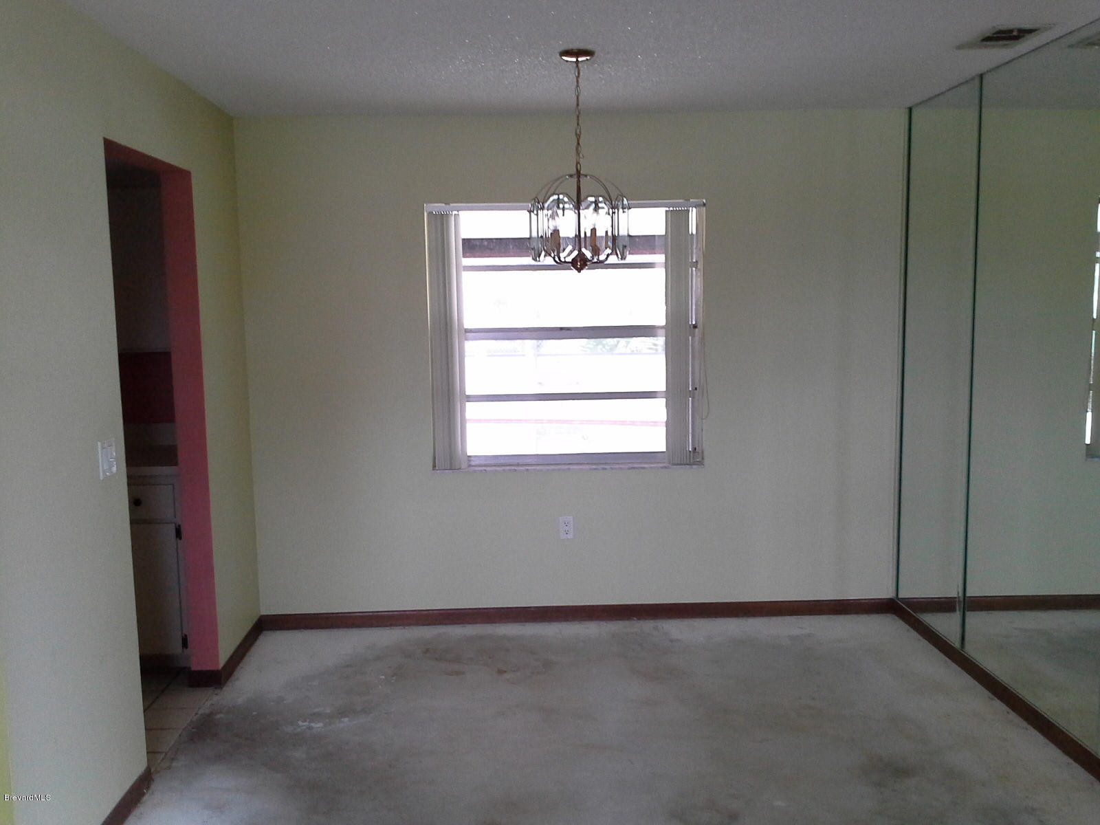 1633 West Shores Road Melbourne, FL 32935 - Photo 5 of 10 Dining Room