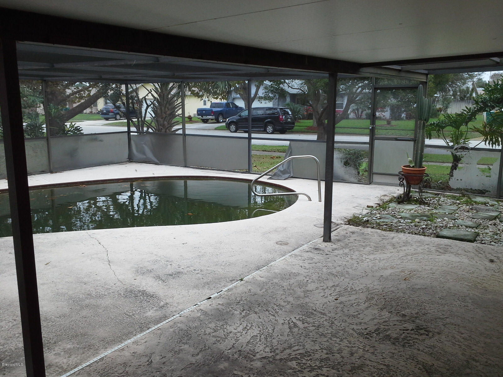 1633 West Shores Road Melbourne, FL 32935 - Photo 9 of 10 Screened Pool