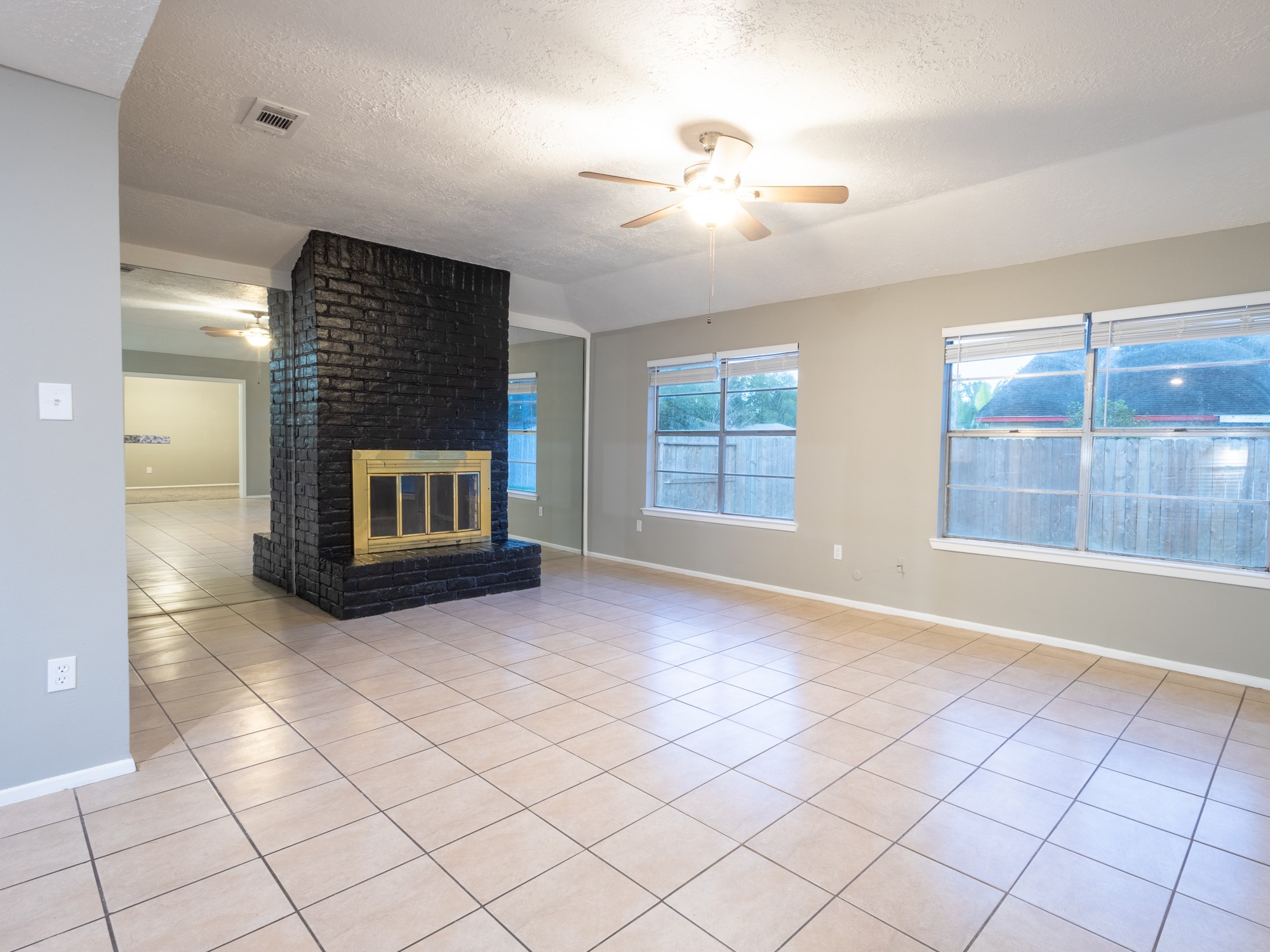 6542 Bridgegate Drive Spring, TX 77373 - Photo 4 of 32