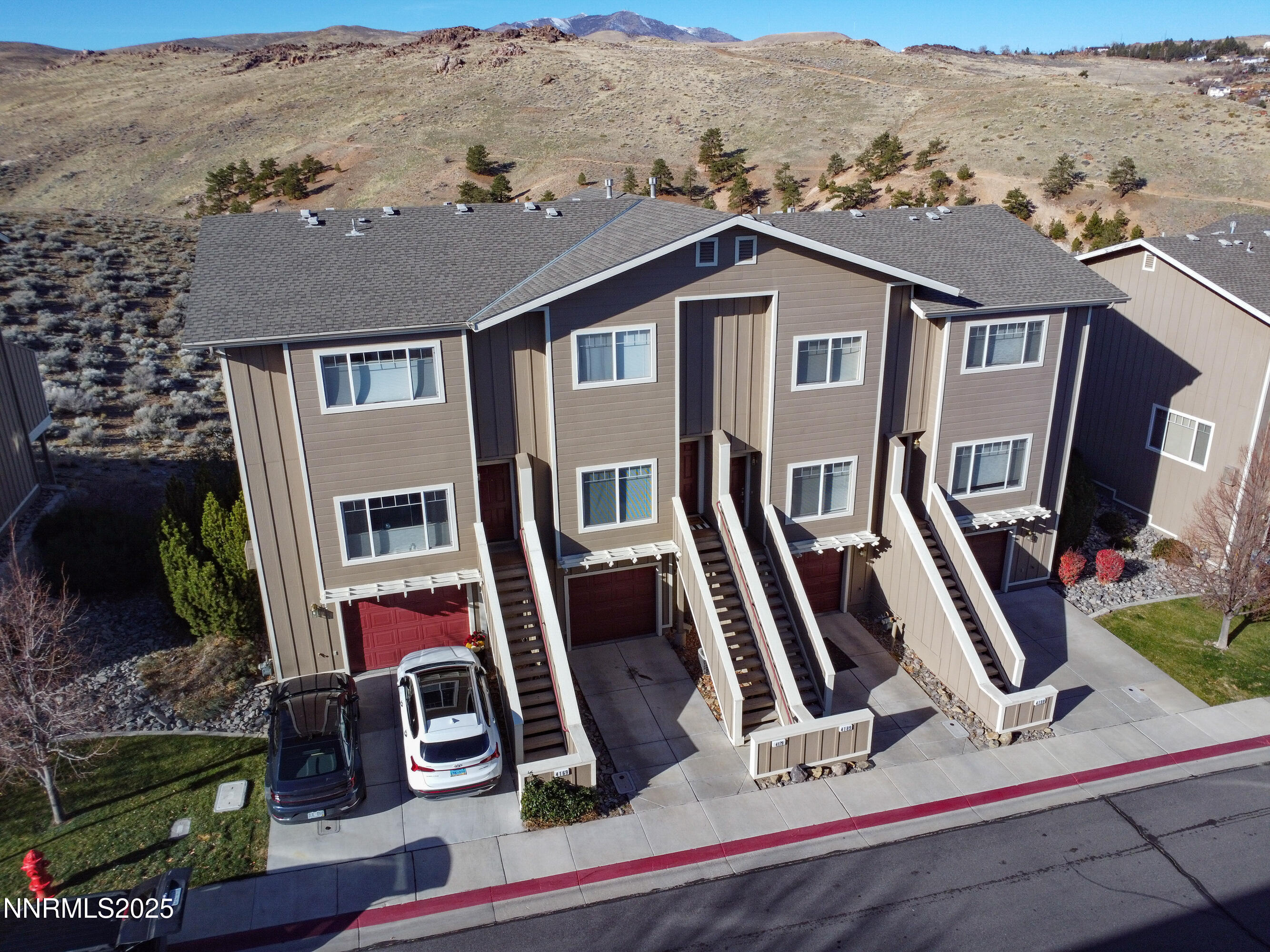 4179 Amber Marie Lane Reno, NV 89503 - Photo 3 of 28 AmberMarie4179-003