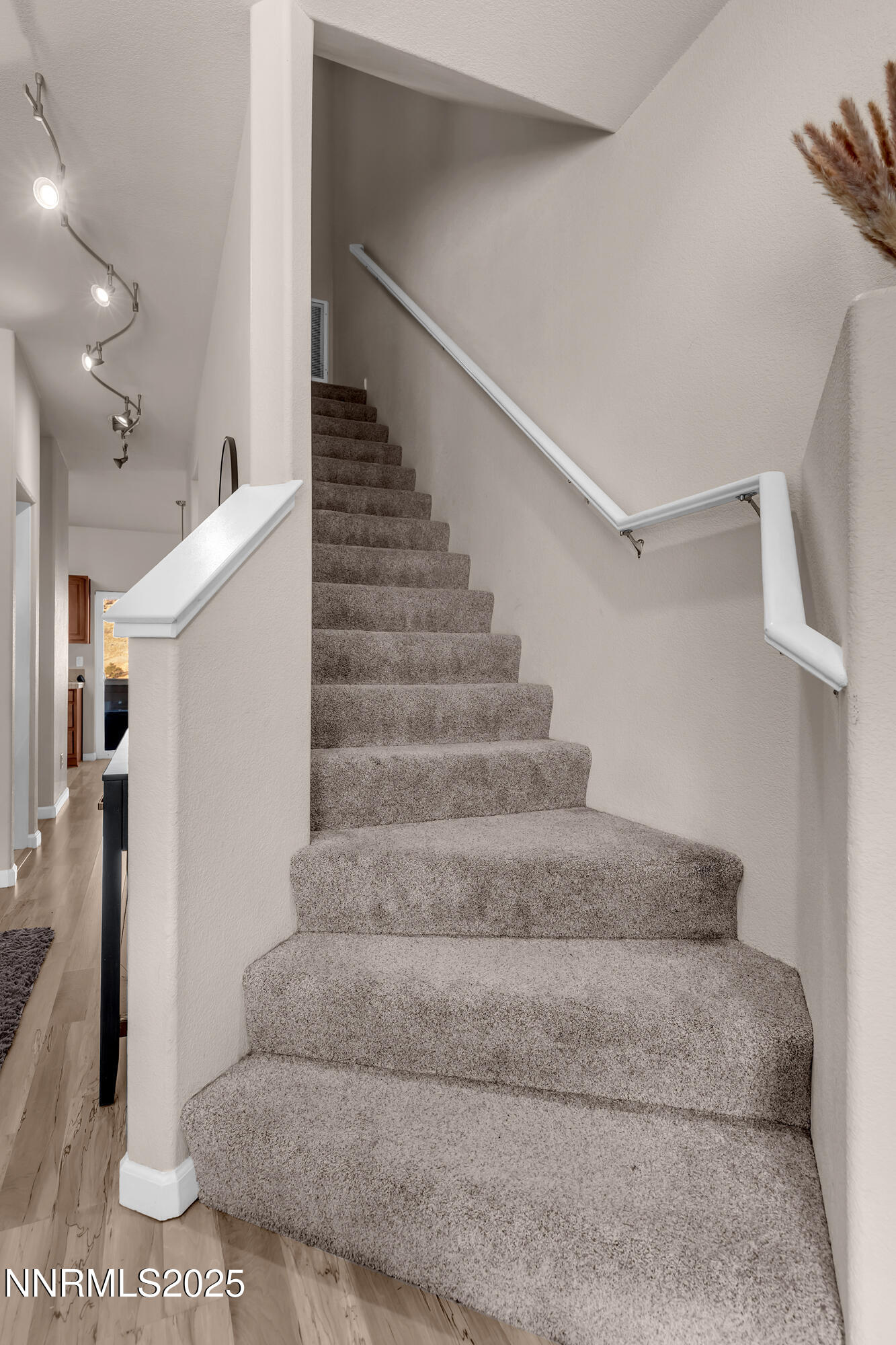 4179 Amber Marie Lane Reno, NV 89503 - Photo 8 of 28 AmberMarie4179-008