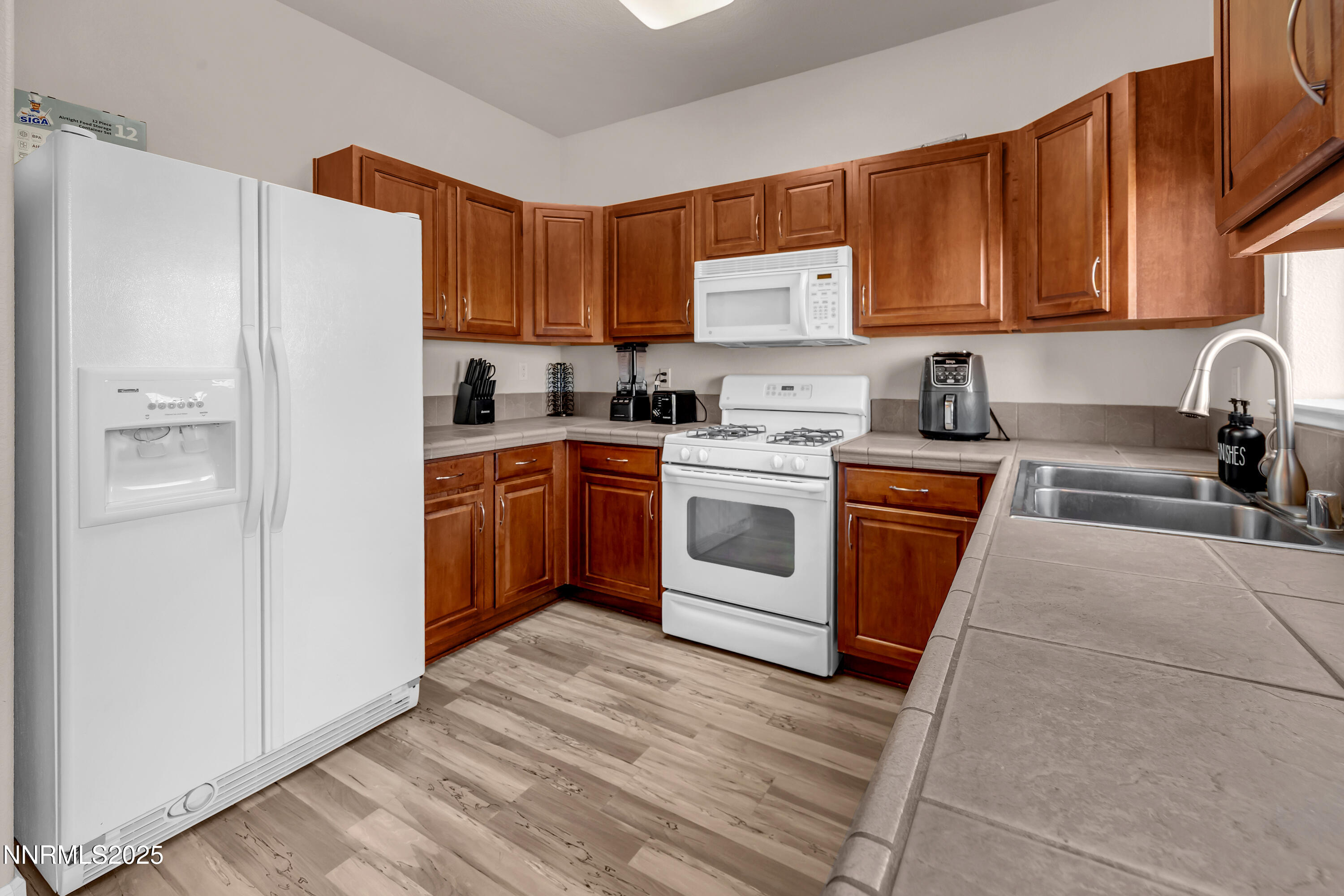 4179 Amber Marie Lane Reno, NV 89503 - Photo 10 of 28 AmberMarie4179-011