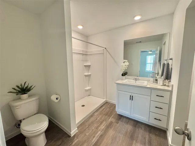 $2,100 | 40962 Seasoned Oak Lane, Magnolia, TX 77354