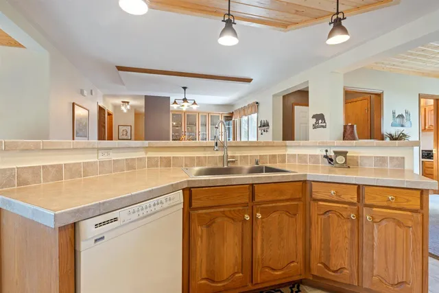 $925,000 | 4281 End Of Trail Lane, Tower, MN 55790