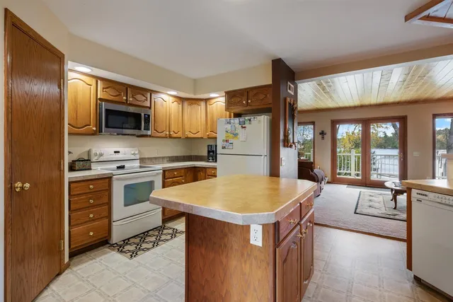 $925,000 | 4281 End Of Trail Lane, Tower, MN 55790