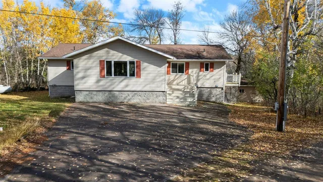 $925,000 | 4281 End Of Trail Lane, Tower, MN 55790