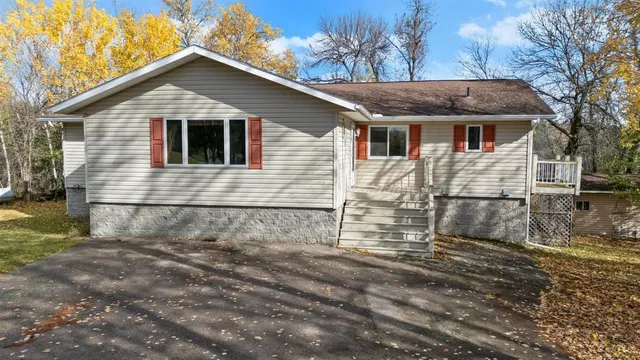 $925,000 | 4281 End Of Trail Lane, Tower, MN 55790