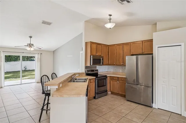 $2,200 | 103 North Sparkman Avenue, Orange City, FL 32763