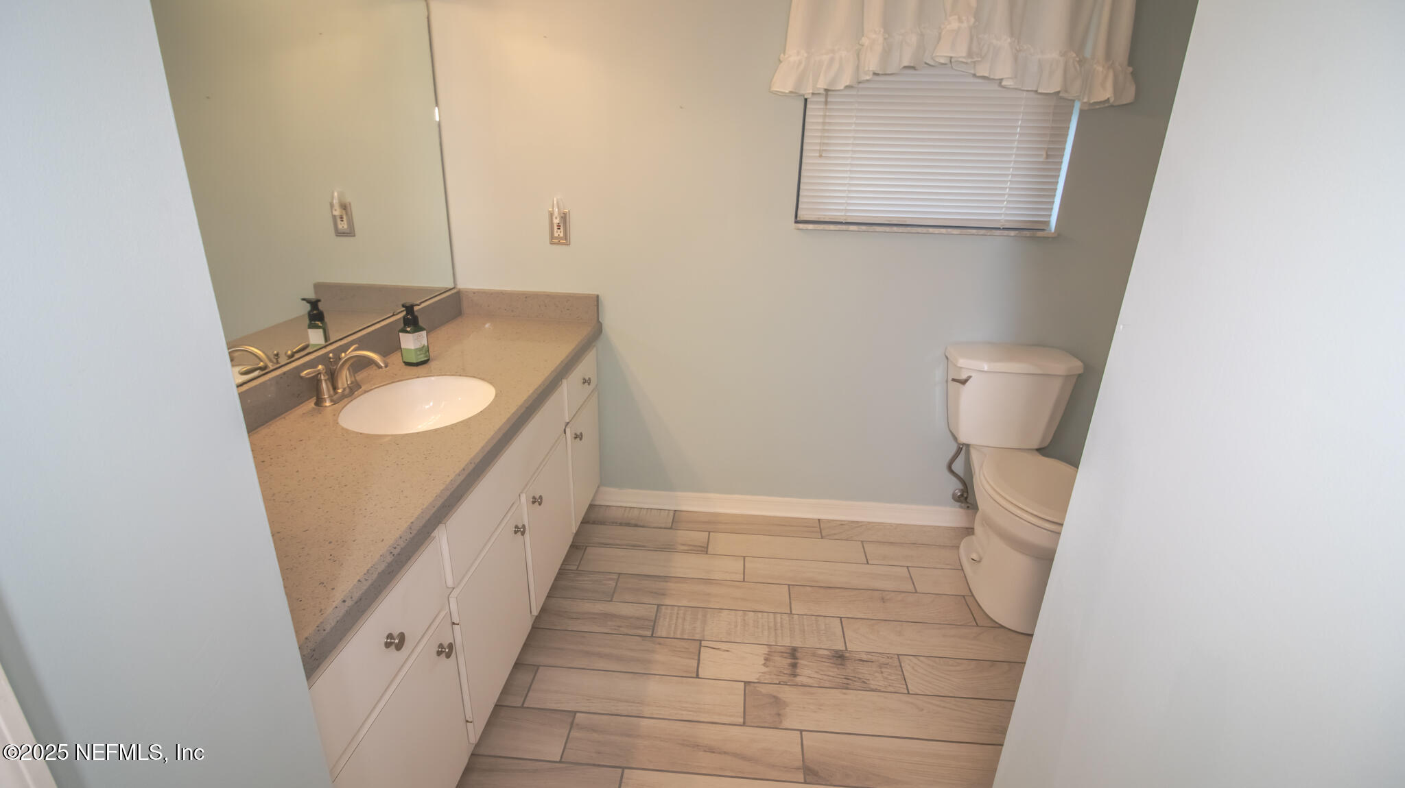 589 Southeast 71st Street Starke, FL 32091 - Photo 13 of 36 hall bath