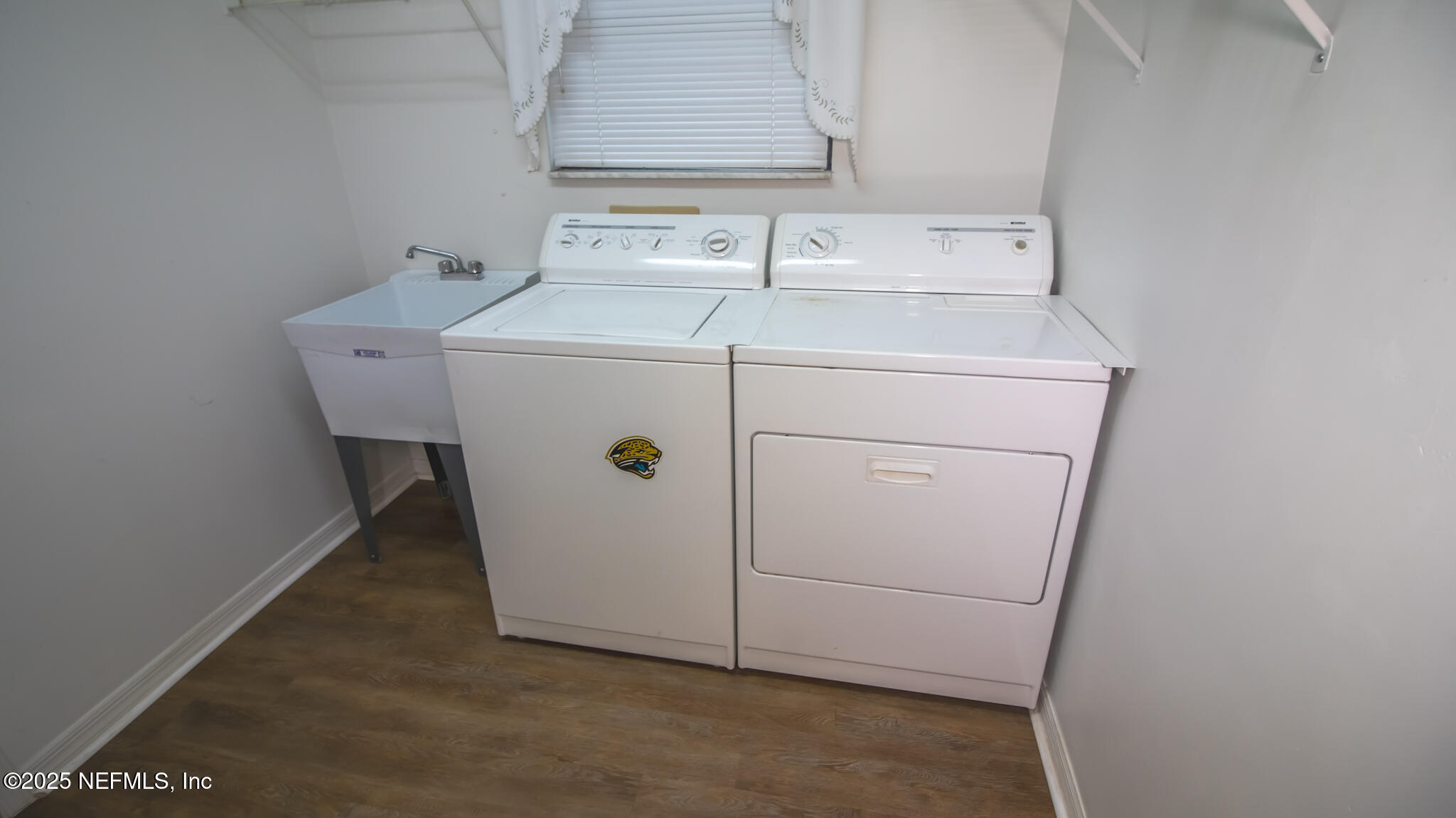 589 Southeast 71st Street Starke, FL 32091 - Photo 27 of 36 Laundry