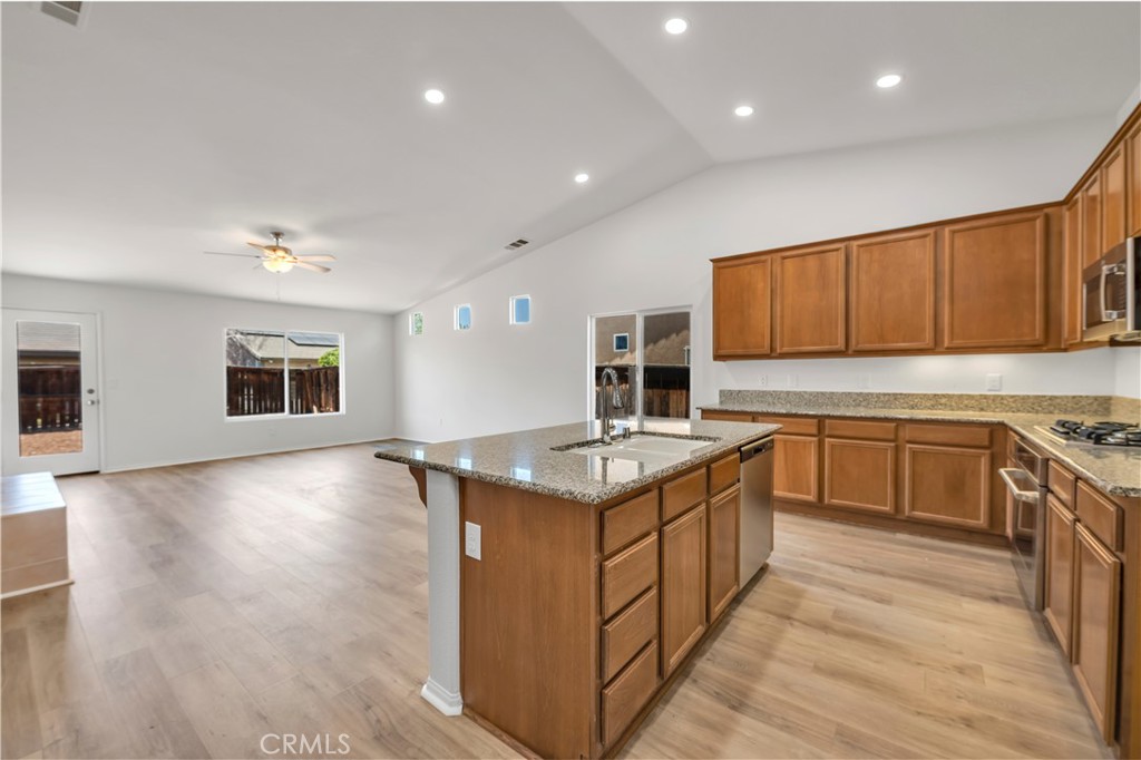 801 Aria Road Hemet, CA 92543 - Photo 10 of 25