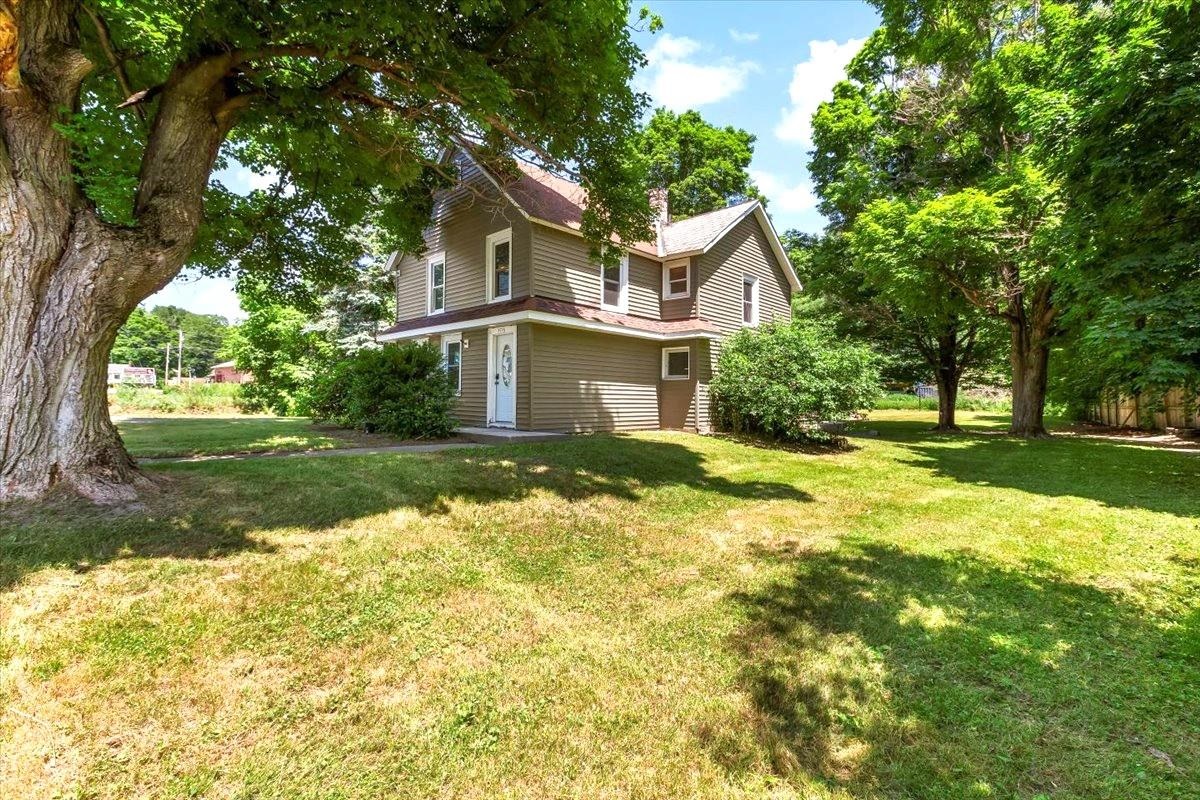 3530 Highway 346 Pownal, VT 05261 - Photo 2 of 34