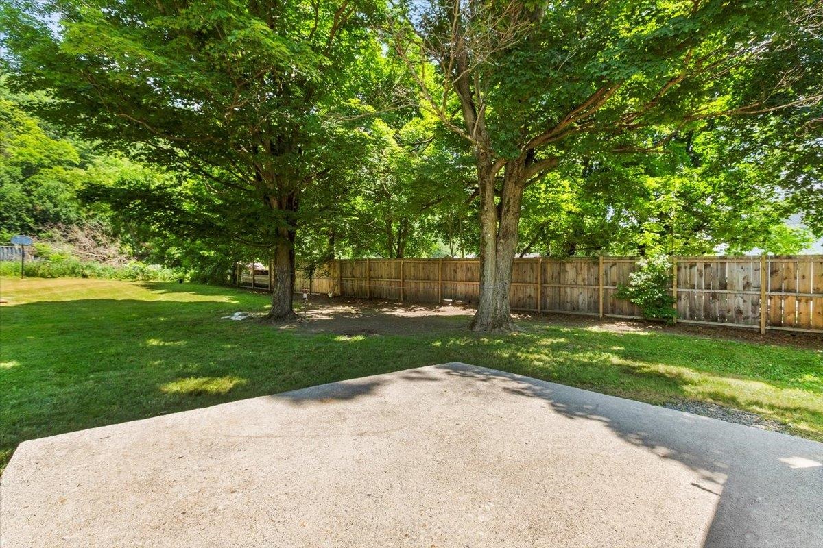 3530 Highway 346 Pownal, VT 05261 - Photo 31 of 34