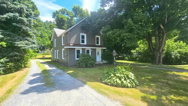 $249,900 | 3530 Highway 346, Pownal, VT 05261