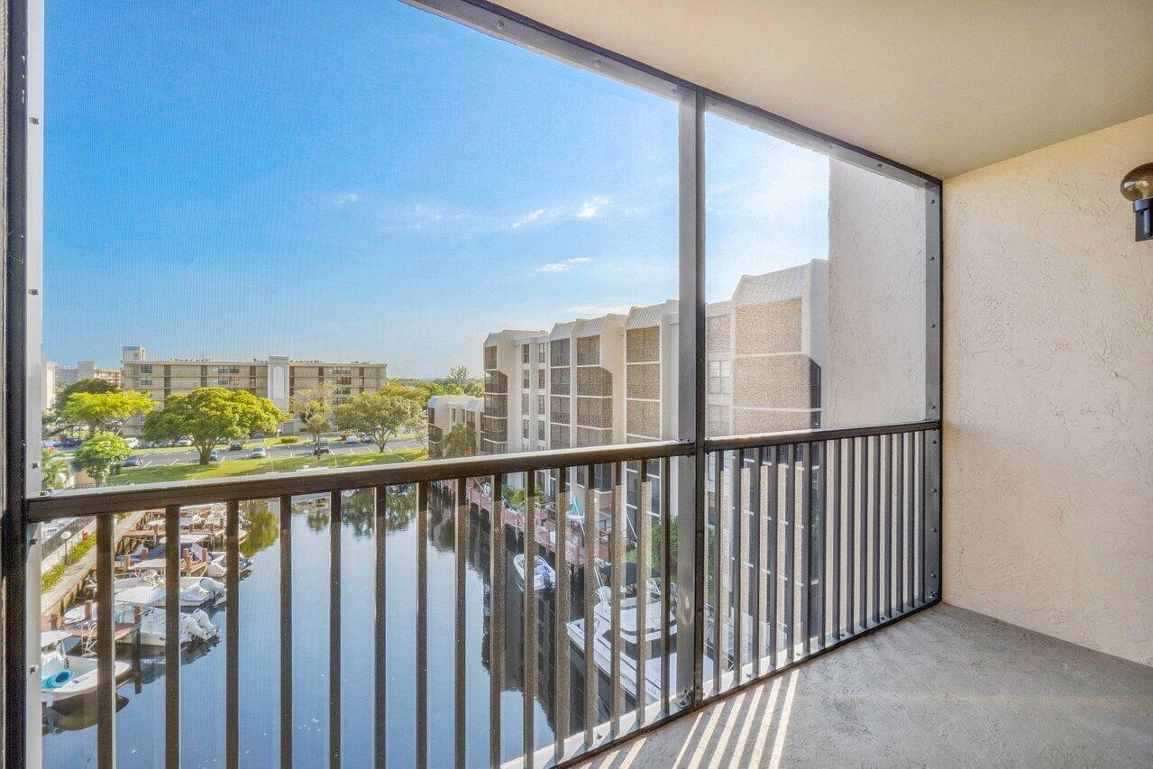 3 Royal Palm Way, Unit 504 Boca Raton, FL 33432 - Photo 11 of 17 015-3RoyalPalmWay-BocaRaton-FL-33432-SMA