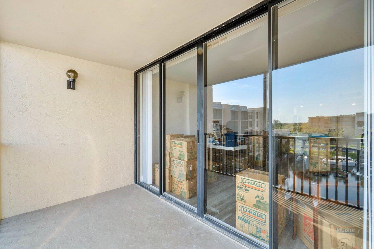 3 Royal Palm Way, Unit 504 Boca Raton, FL 33432 - Photo 12 of 17 016-3RoyalPalmWay-BocaRaton-FL-33432-SMA