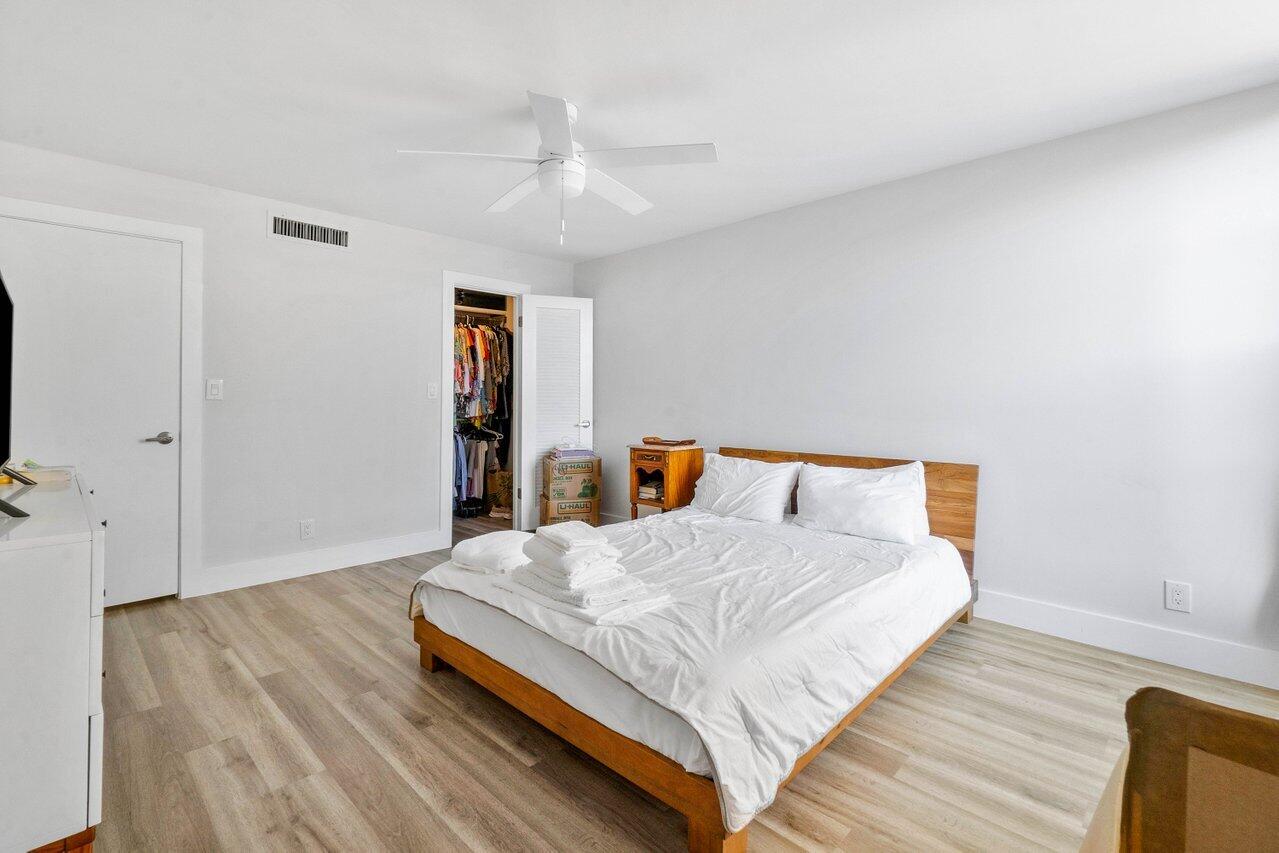 3 Royal Palm Way, Unit 504 Boca Raton, FL 33432 - Photo 8 of 17 012-3RoyalPalmWay-BocaRaton-FL-33432-SMA