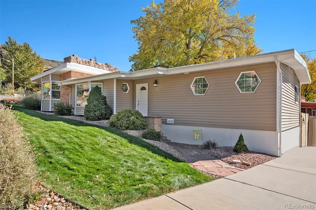 view of a terrace with mountain view and mountain view
