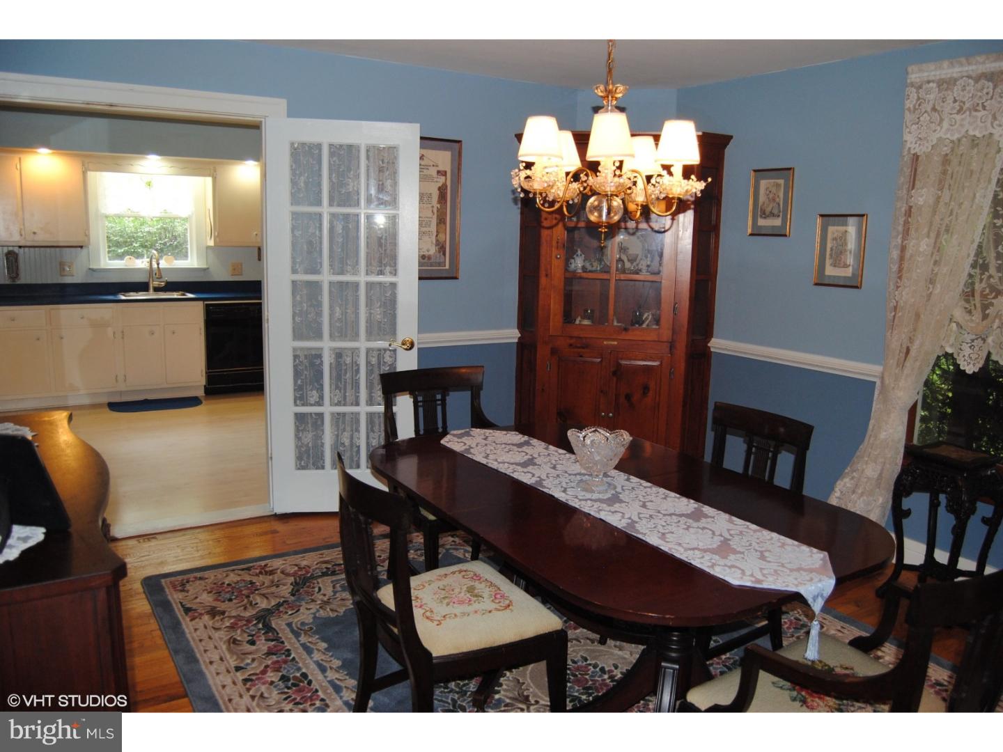645 Spring Valley Road Doylestown, PA 18901 - Photo 4 of 25