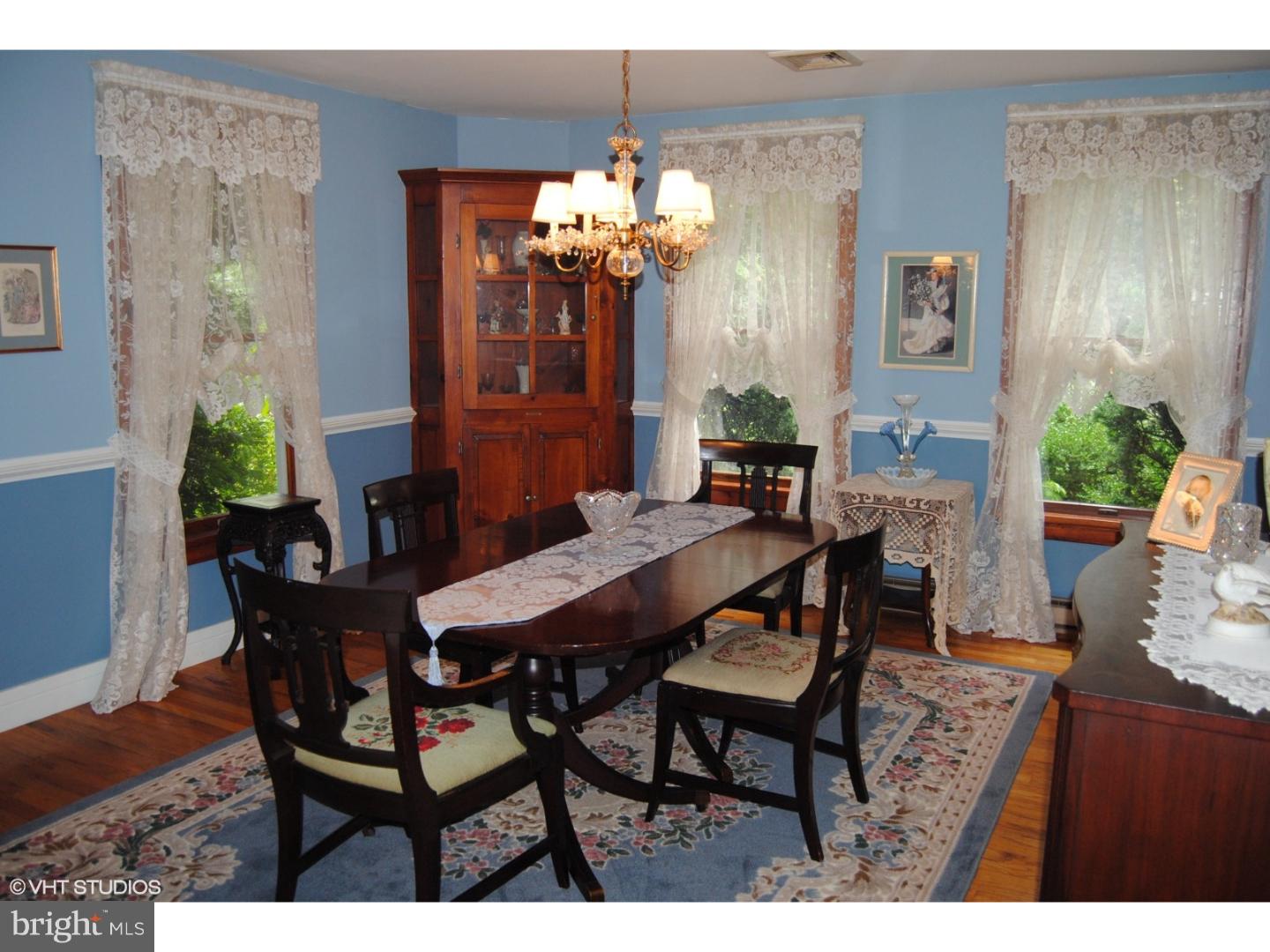 645 Spring Valley Road Doylestown, PA 18901 - Photo 5 of 25