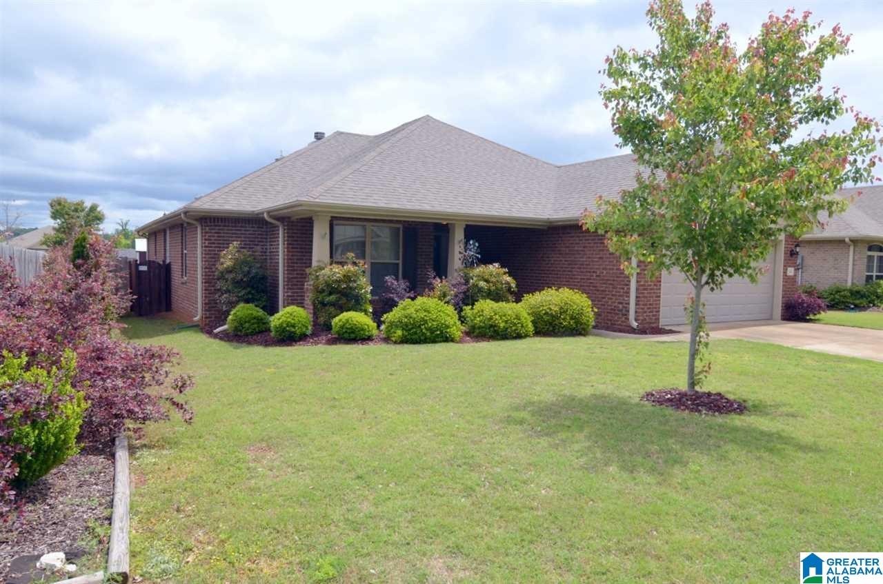 341 Vincent Street Alabaster, AL 35007 - Photo 2 of 39