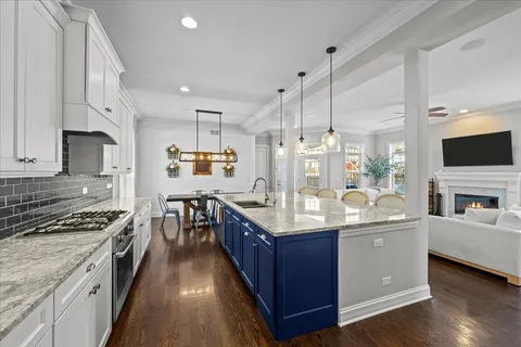 $1,500,000 | 995 Harvard Court, Highland Park, IL 60035