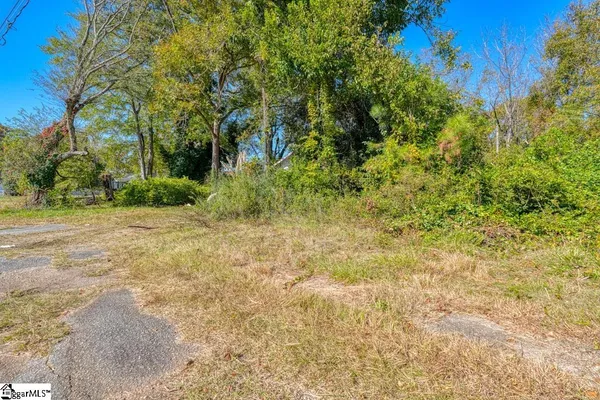 $425,000 | 3014 East Main St Extension, Spartanburg, SC 29307