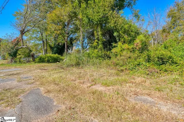 $425,000 | 3014 East Main St Extension, Spartanburg, SC 29307