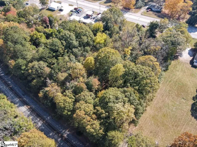 $425,000 | 3014 East Main St Extension, Spartanburg, SC 29307