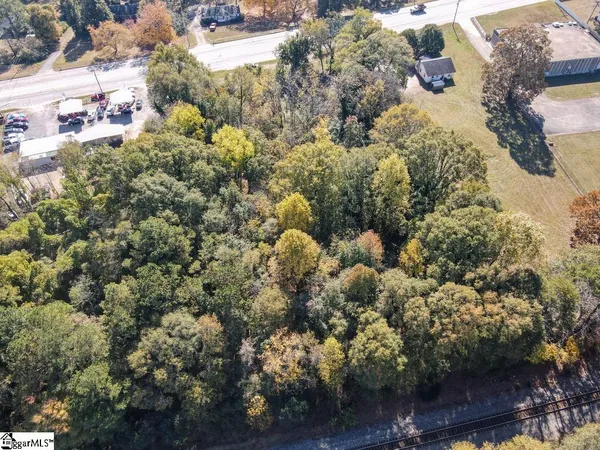 $425,000 | 3014 East Main St Extension, Spartanburg, SC 29307