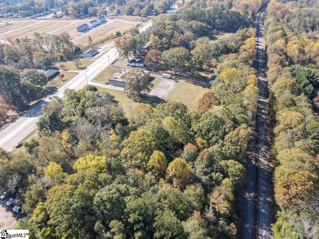 $425,000 | 3014 East Main St Extension, Spartanburg, SC 29307