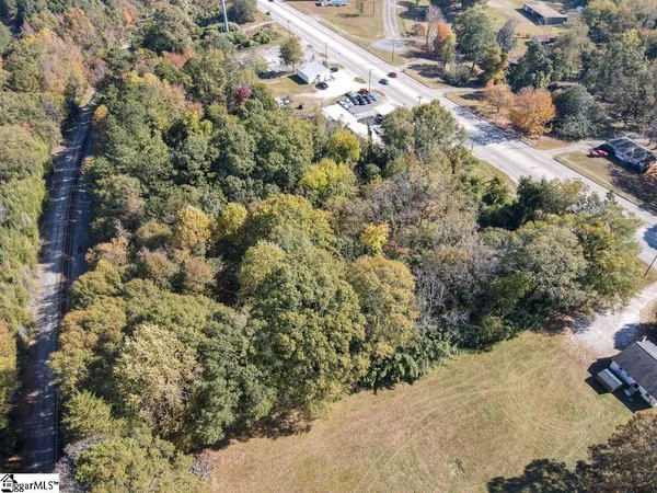 $425,000 | 3014 East Main St Extension, Spartanburg, SC 29307