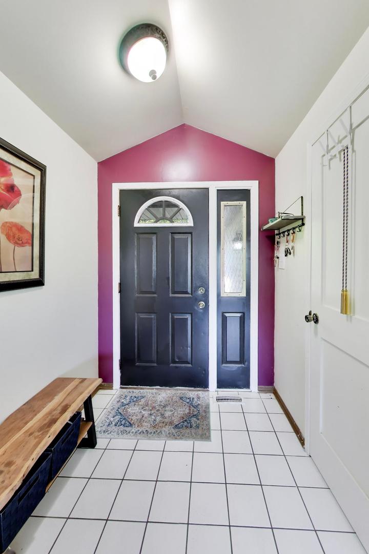 2704 Ruth Fitzgerald Drive Plainfield, IL 60586 - Photo 8 of 40