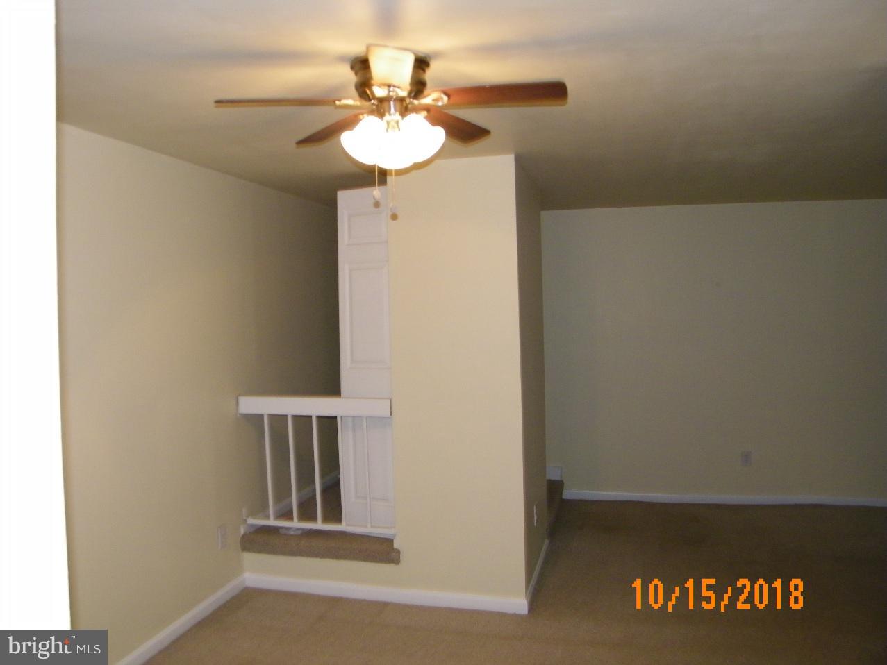 11228 Chestnut Grove Square, Unit 129 Reston, VA 20190 - Photo 4 of 12 View