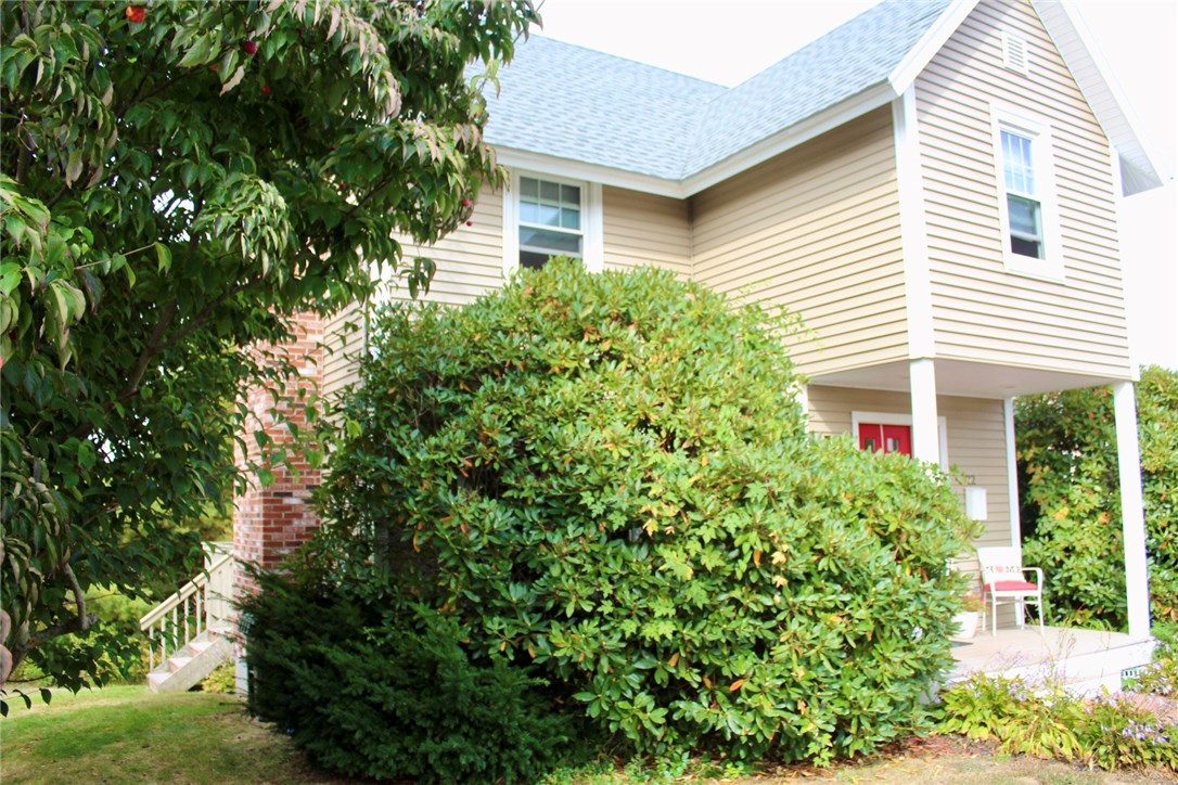 22 Batterson Avenue Westerly, RI 02891 - Photo 3 of 41 Gallery Image 3