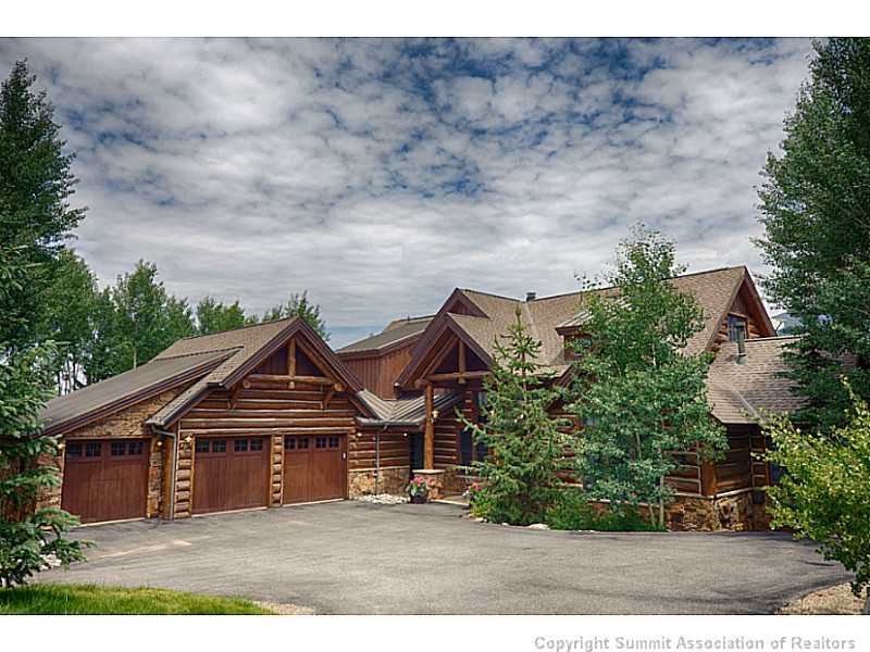 2550 Hunter's Knob Road Silverthorne, CO 80498 - Photo 23 of 25 Exterior Front.