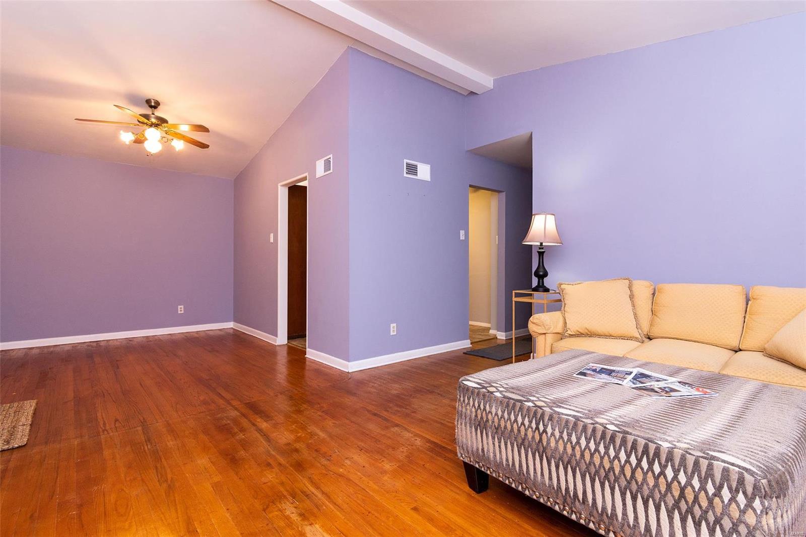 1020 Derhake Road Florissant, MO 63033 - Photo 3 of 18 Gallery Image 3