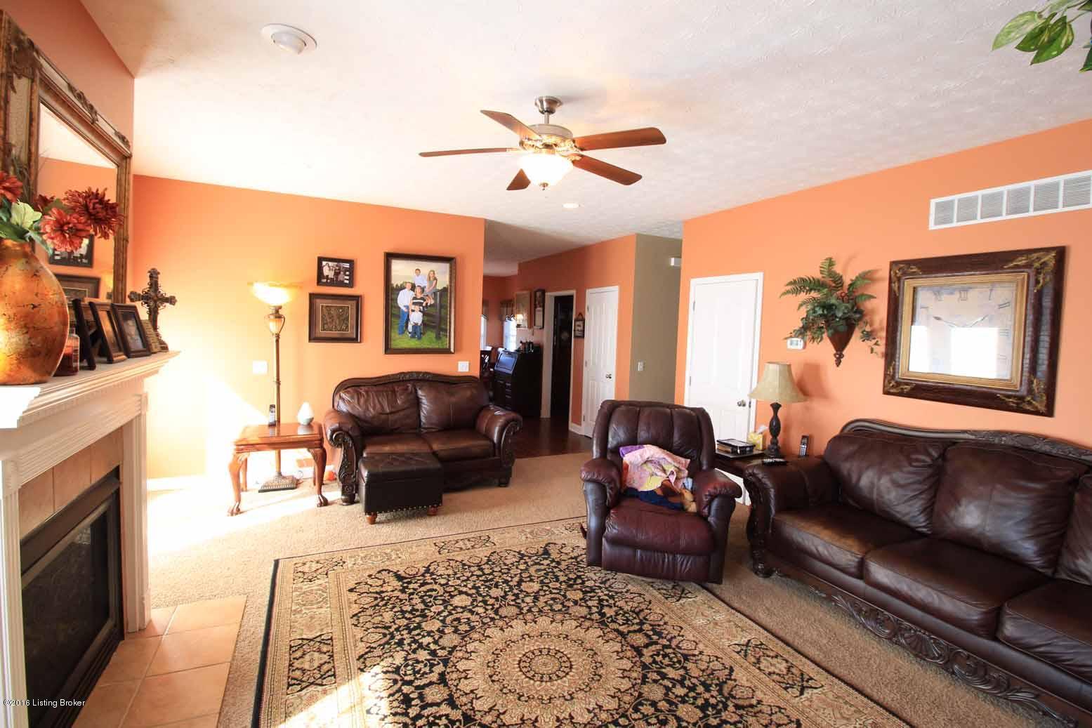 489 Locust Grove Road Shelbyville, KY 40065 - Photo 9 of 56 Great Room View